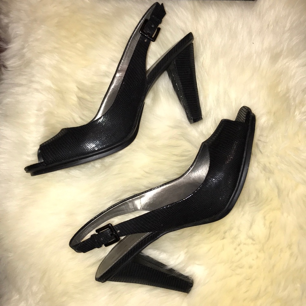 Tahari “Jackal” Slingback Heel